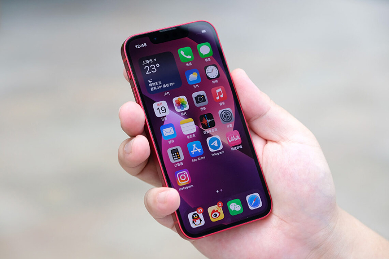 tren-tay-iphone13-iphone13-mini-sieu-ban-re