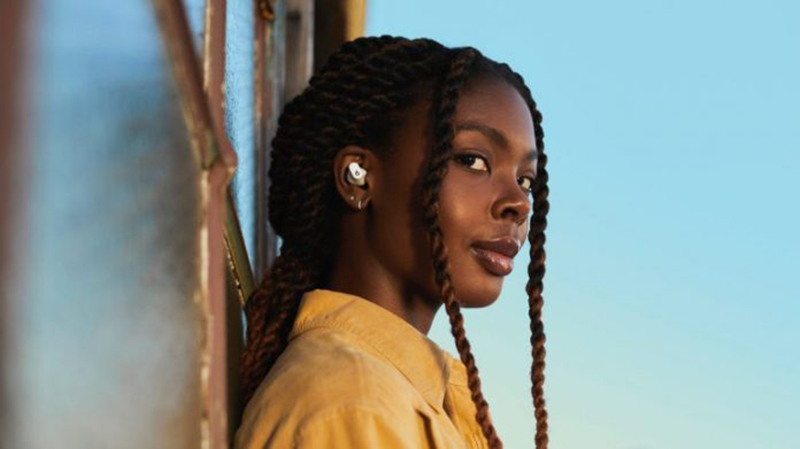 2-6-696x391-2 apple-gơ-quang-cao-galaxy-s21-sieu-ban-re