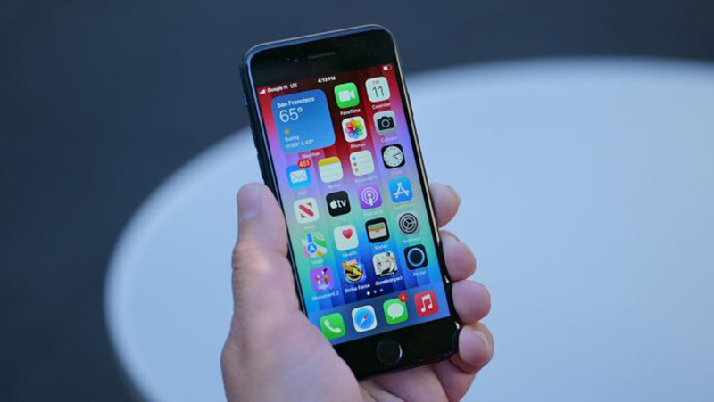 272352998_1744382209099457_1816776168482847976_n-5-696x392-1 ly-do-khien-iphone-se-bi-nguoi-dung-xa-lanh-sieu-ban-re