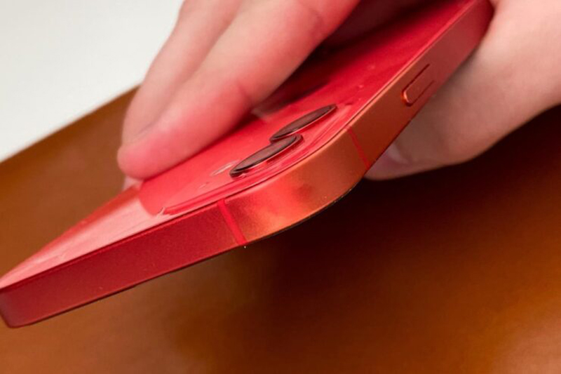 iphone11-iphone12-de-phai-mau-sieu-ban-re