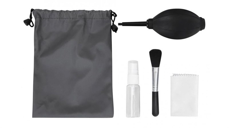 ve-sinh-ban-phim-laptop-sieu-ban-re