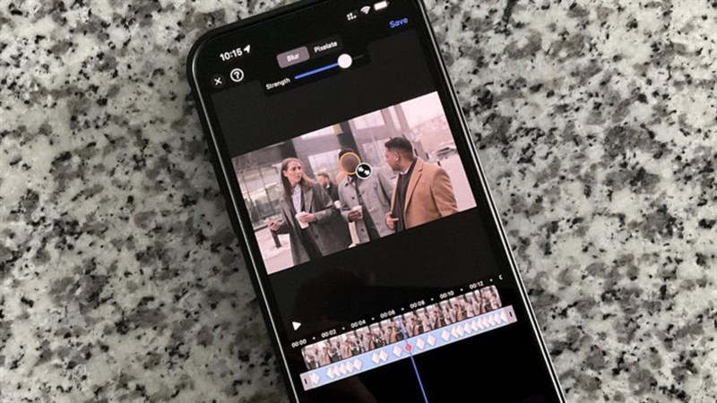 lam-mo-klhuon-mat-tren-video-iphone-sieu-ban-re