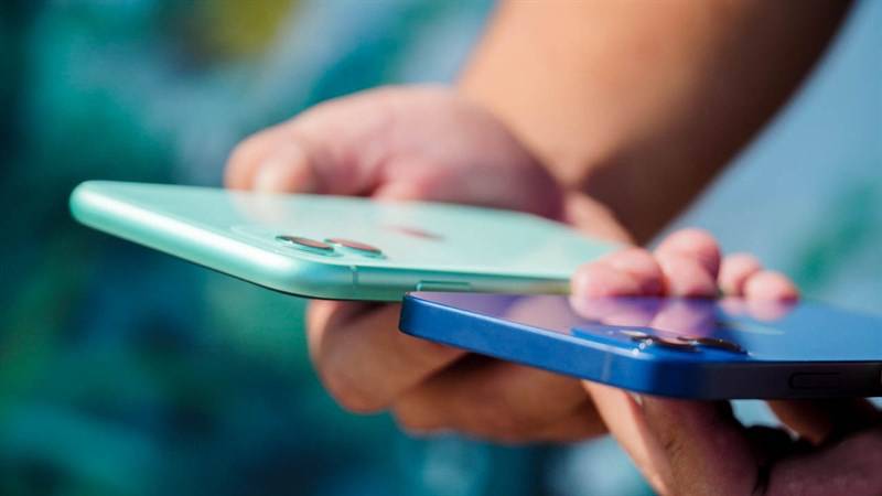 so_sanh_iphone11_iphone12_nen_mua_loai_nao_sieubanre