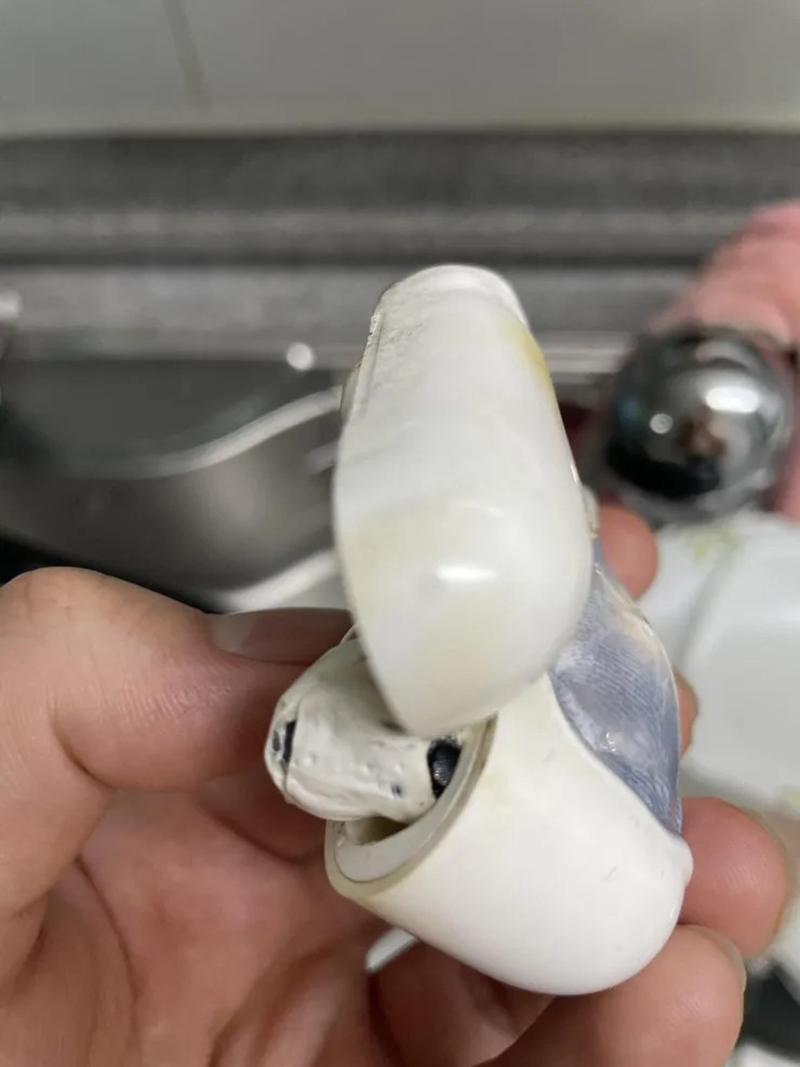 airpod-phat-no-sieu-ban-re