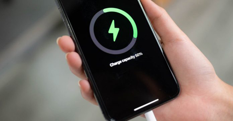 co-nen-sac-iphone-sieu-ban-re